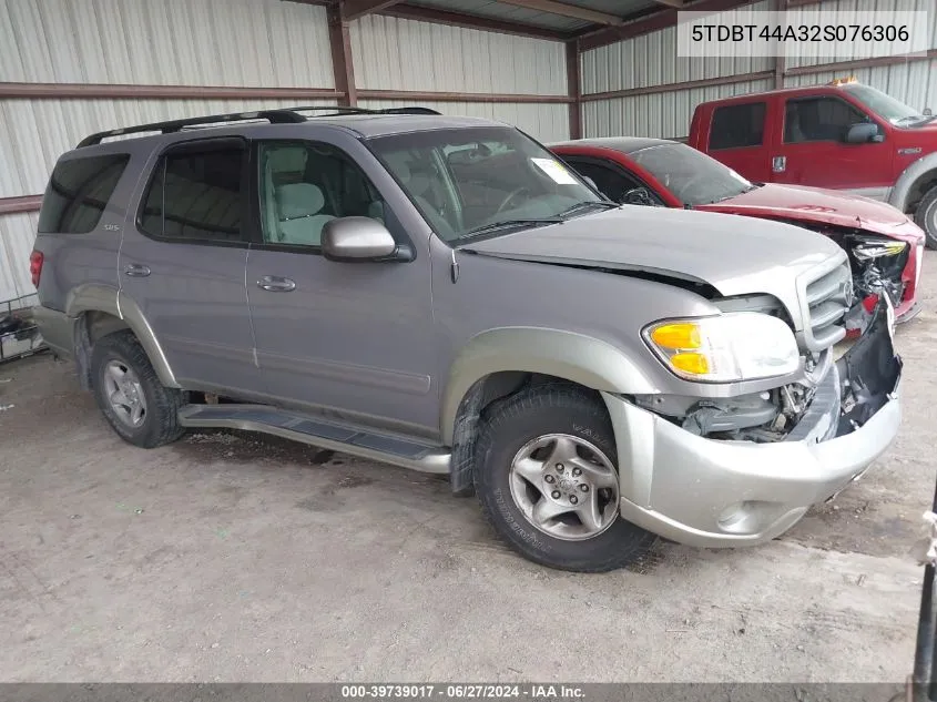 2002 Toyota Sequoia Sr5 VIN: 5TDBT44A32S076306 Lot: 39739017