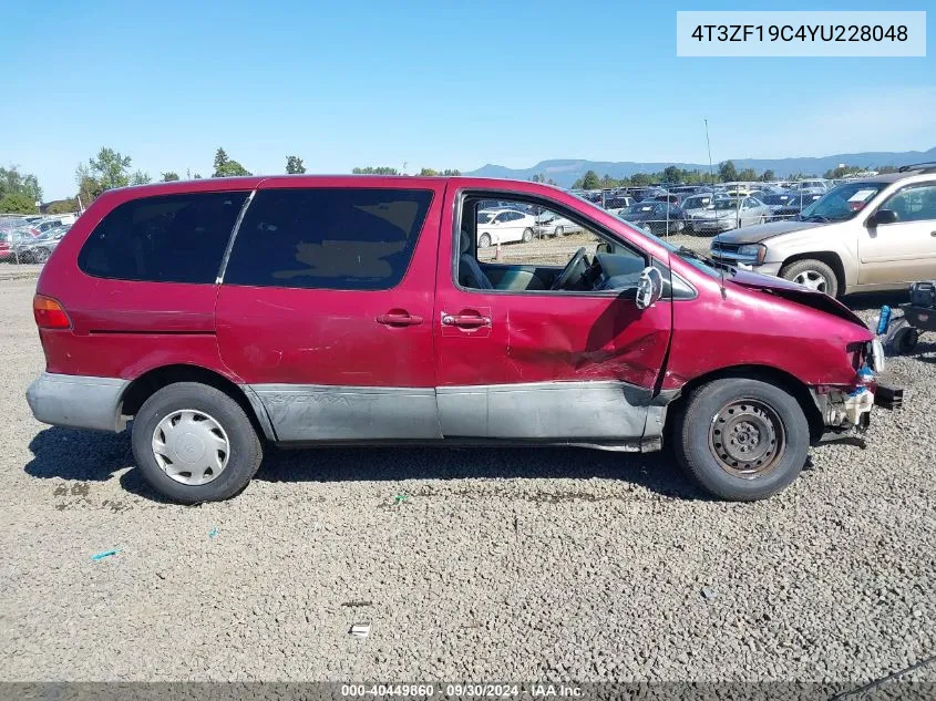 4T3ZF19C4YU228048 2000 Toyota Sienna Ce