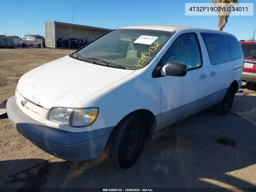 4T3ZF19C0YU234011 2000 Toyota Sienna Ce