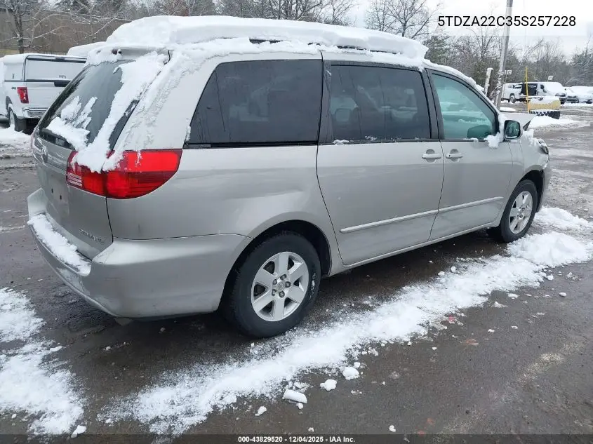 5TDZA22C35S257228 2005 Toyota Sienna Xle