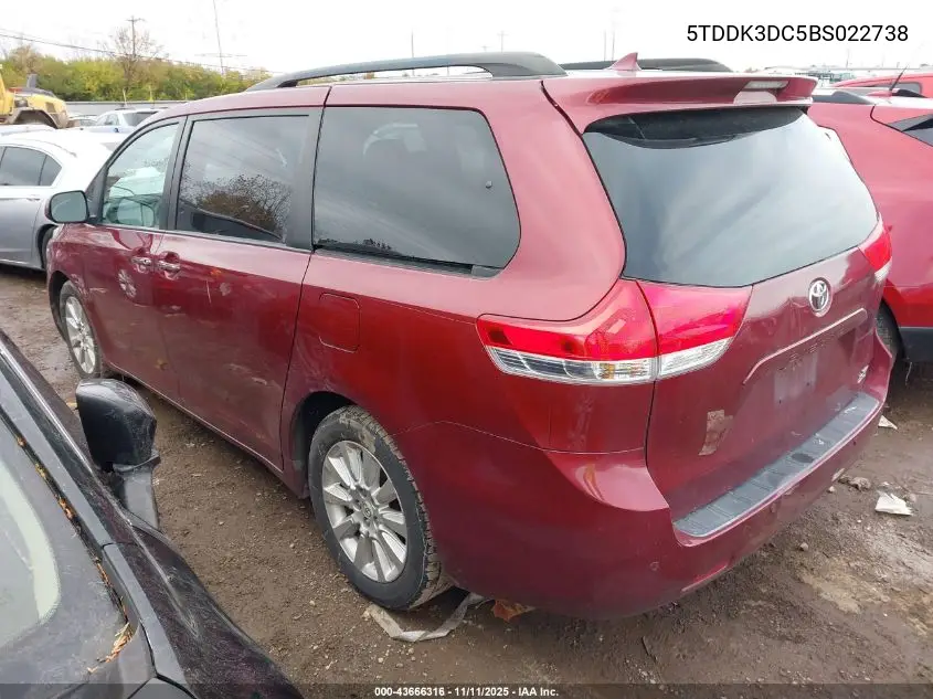 5TDDK3DC5BS022738 2011 Toyota Sienna Xle