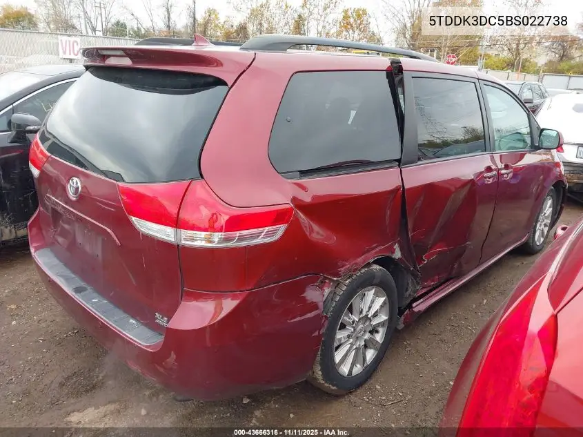5TDDK3DC5BS022738 2011 Toyota Sienna Xle