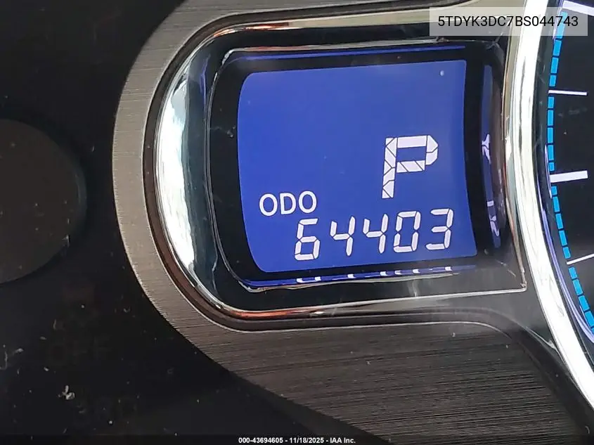 5TDYK3DC7BS044743 2011 Toyota Sienna Xle V6