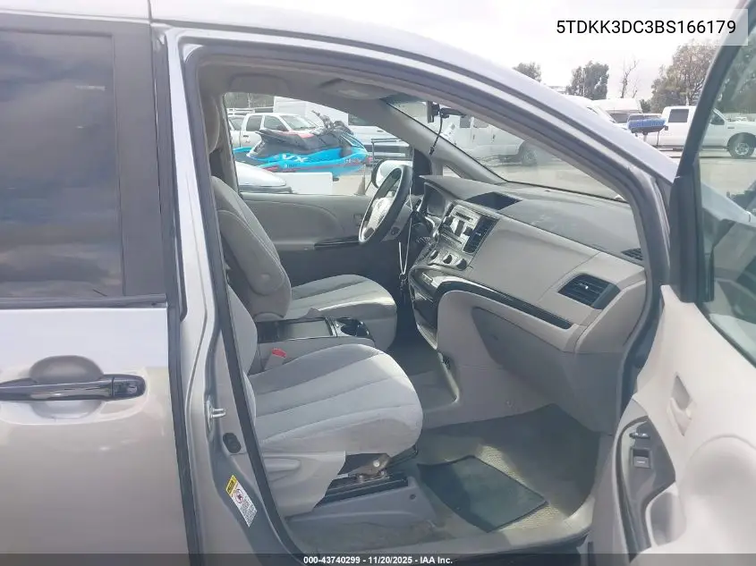 5TDKK3DC3BS166179 2011 Toyota Sienna Le V6