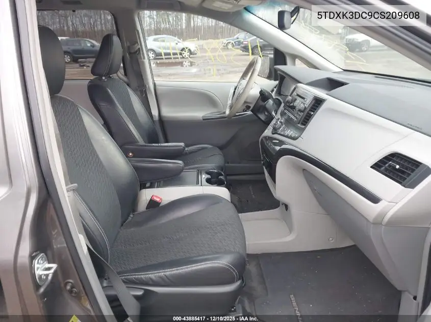 5TDXK3DC9CS209608 2012 Toyota Sienna Se 8 Passenger