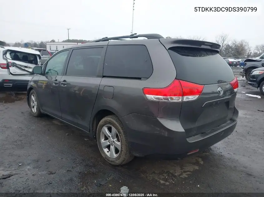5TDKK3DC9DS390799 2013 Toyota Sienna Le V6 8 Passenger