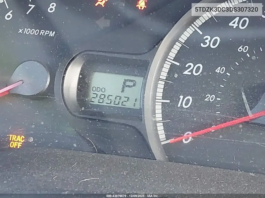 5TDZK3DC3DS307320 2013 Toyota Sienna L V6 7 Passenger