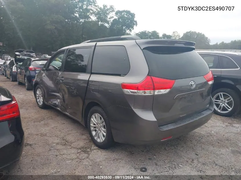 5TDYK3DC2ES490707 2014 Toyota Sienna Xle V6 8 Passenger