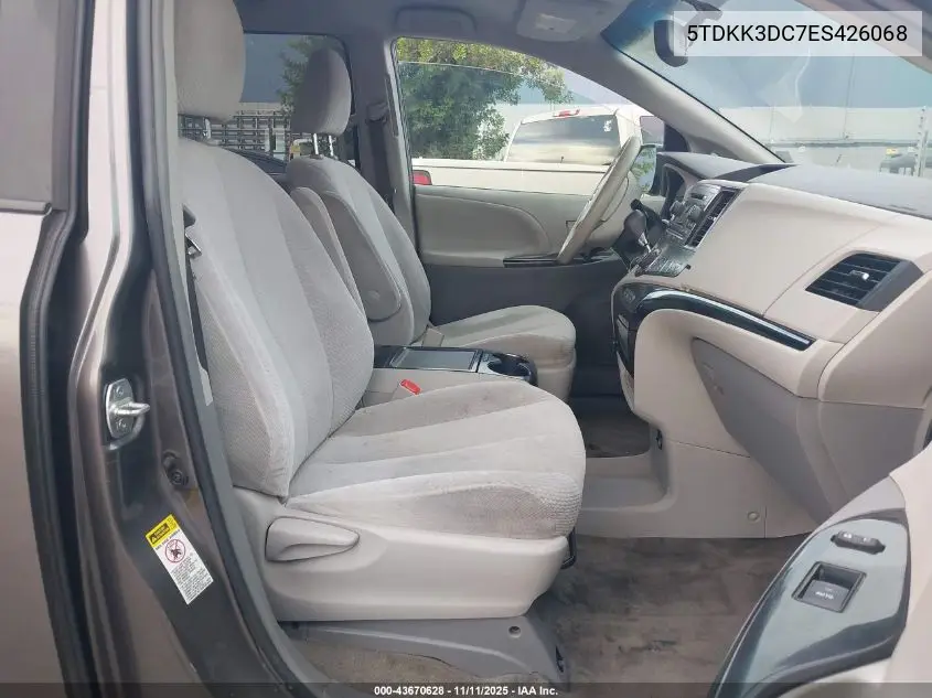 5TDKK3DC7ES426068 2014 Toyota Sienna Le V6 8 Passenger