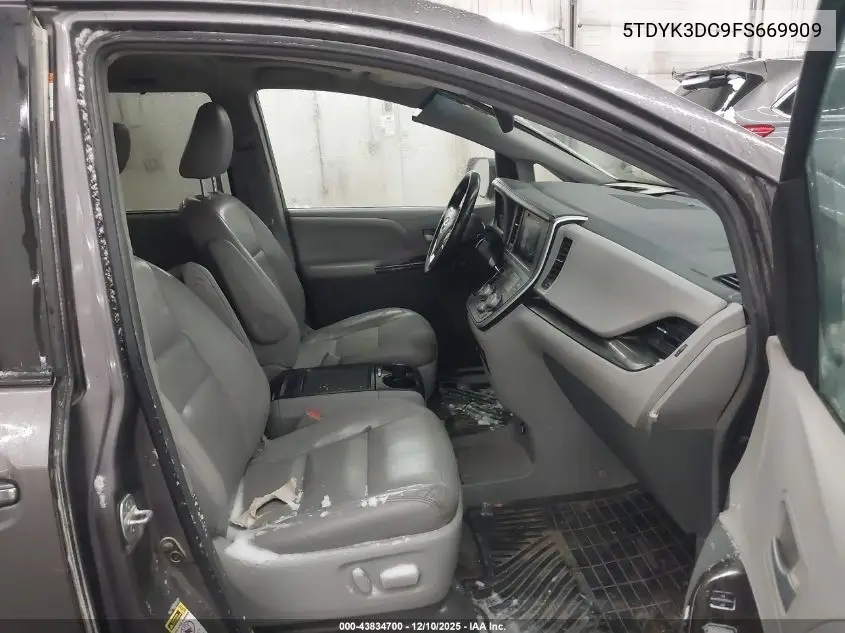 5TDYK3DC9FS669909 2015 Toyota Sienna Xle 8 Passenger