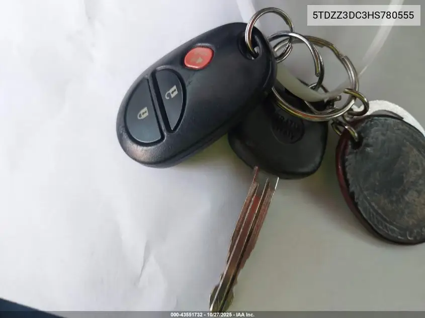 5TDZZ3DC3HS780555 2017 Toyota Sienna L 7 Passenger