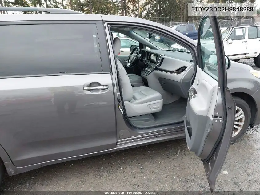 5TDYZ3DC2HS848288 2017 Toyota Sienna Xle 8 Passenger