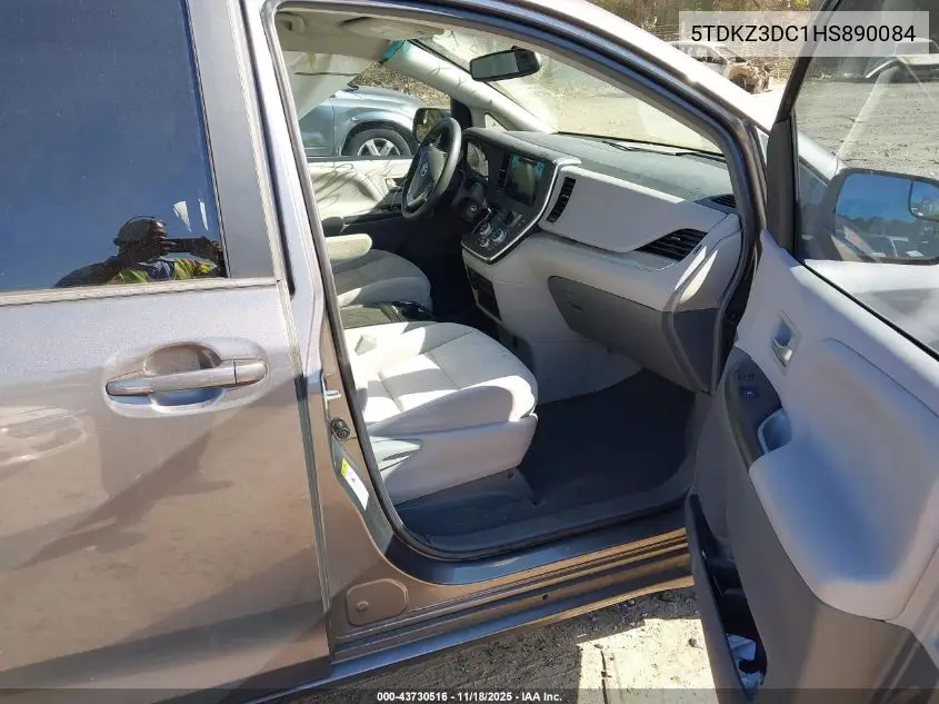 5TDKZ3DC1HS890084 2017 Toyota Sienna Le 8 Passenger