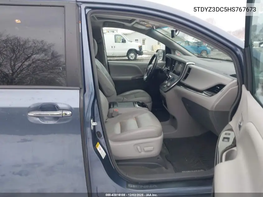 5TDYZ3DC5HS767673 2017 Toyota Sienna Xle 8 Passenger