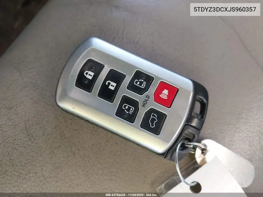 5TDYZ3DCXJS960357 2018 Toyota Sienna Xle 8 Passenger