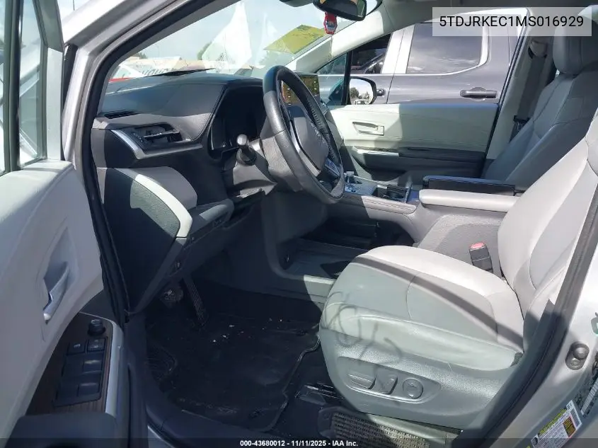 5TDJRKEC1MS016929 2021 Toyota Sienna Xle