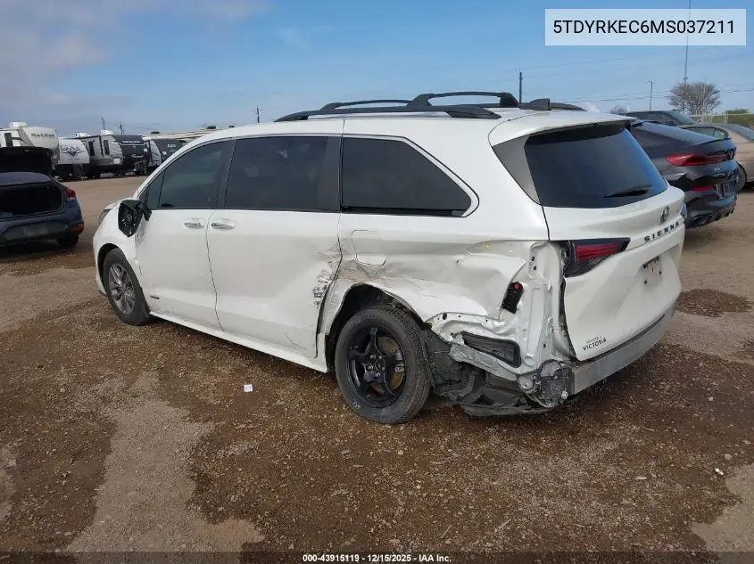 5TDYRKEC6MS037211 2021 Toyota Sienna Xle