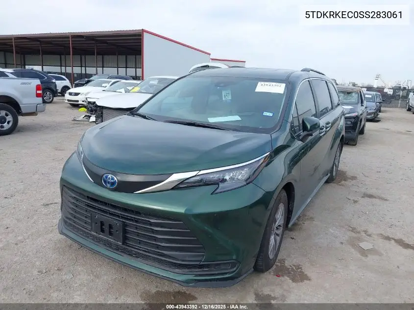5TDKRKEC0SS283061 2025 Toyota Sienna Le