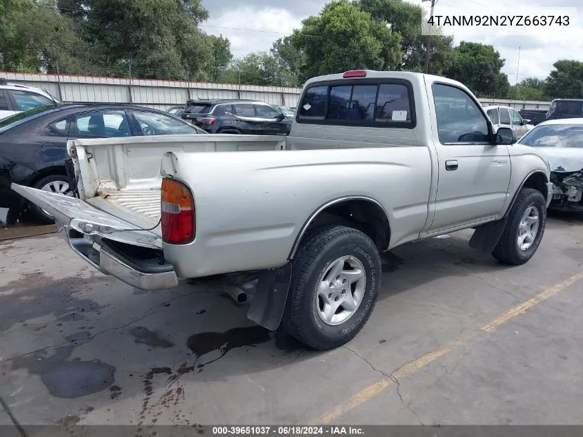 4TANM92N2YZ663743 2000 Toyota Tacoma Prerunner