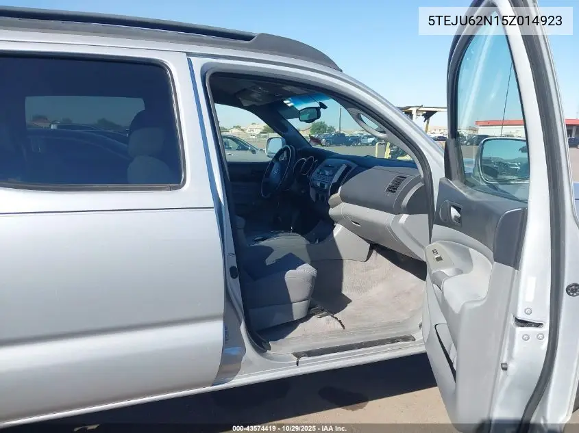 5TEJU62N15Z014923 2005 Toyota Tacoma Prerunner V6