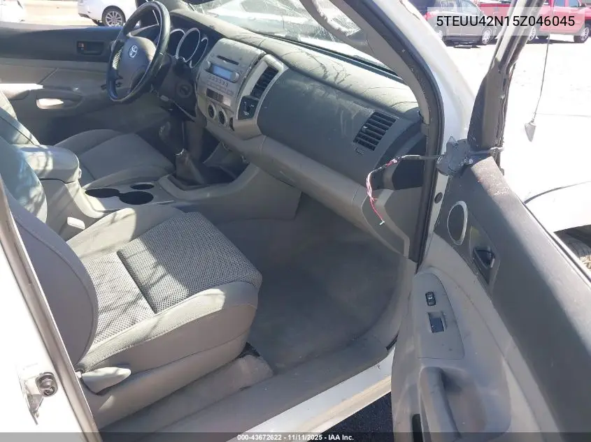 5TEUU42N15Z046045 2005 Toyota Tacoma Base V6