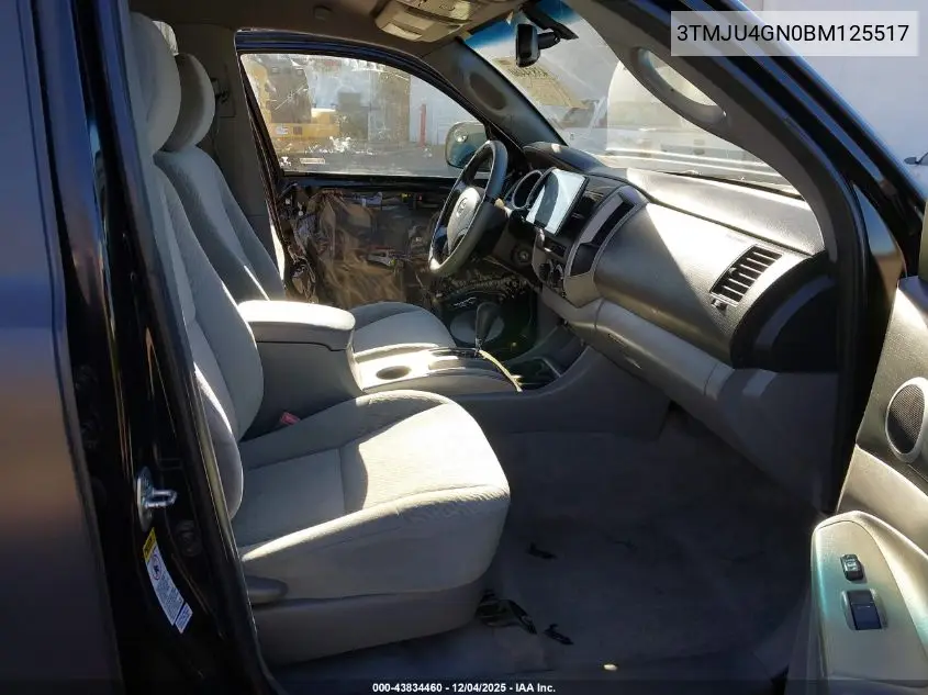 3TMJU4GN0BM125517 2011 Toyota Tacoma Prerunner V6