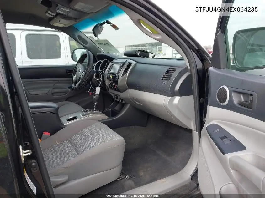 5TFJU4GN4EX064235 2014 Toyota Tacoma Prerunner V6