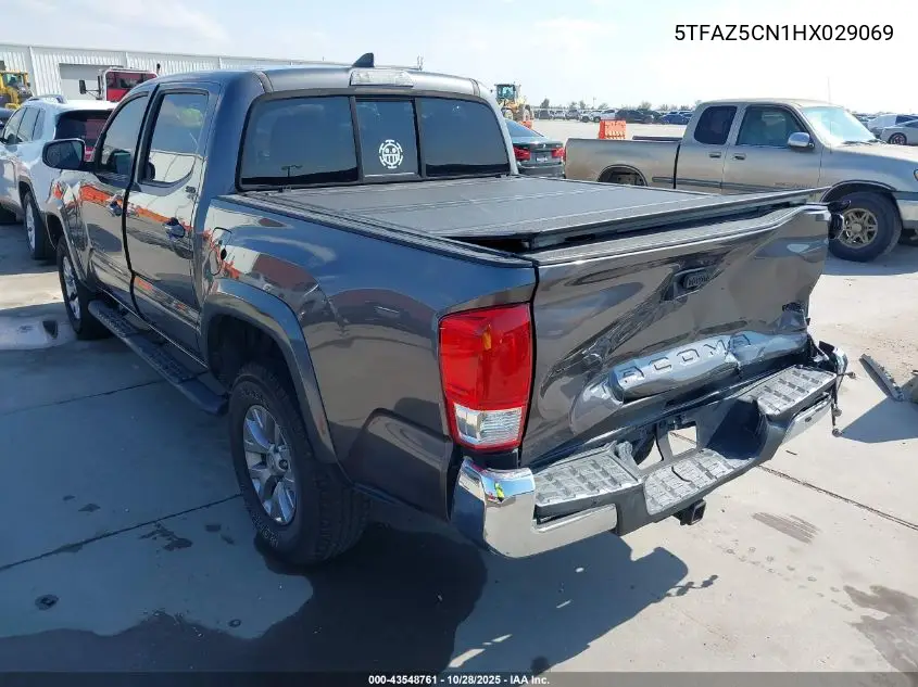 5TFAZ5CN1HX029069 2017 Toyota Tacoma Sr5 V6