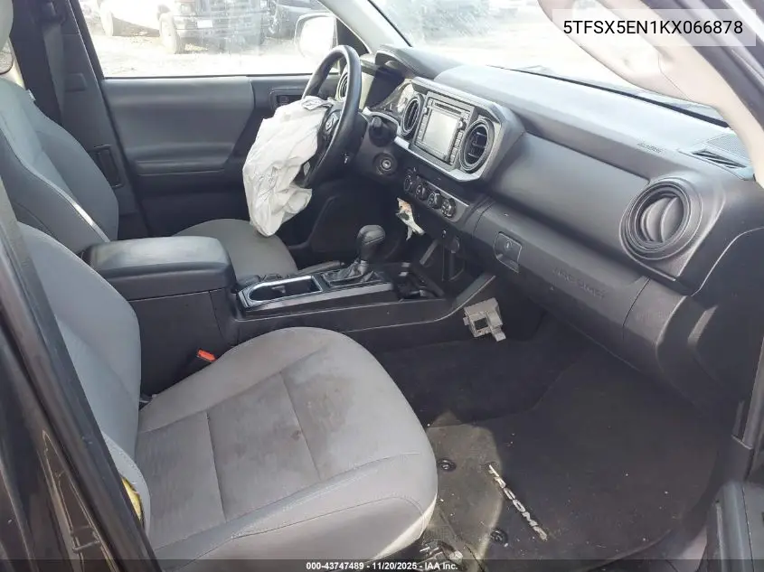 5TFSX5EN1KX066878 2019 Toyota Tacoma Sr