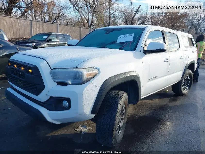 3TMCZ5AN4KM228044 2019 Toyota Tacoma Trd Off Road
