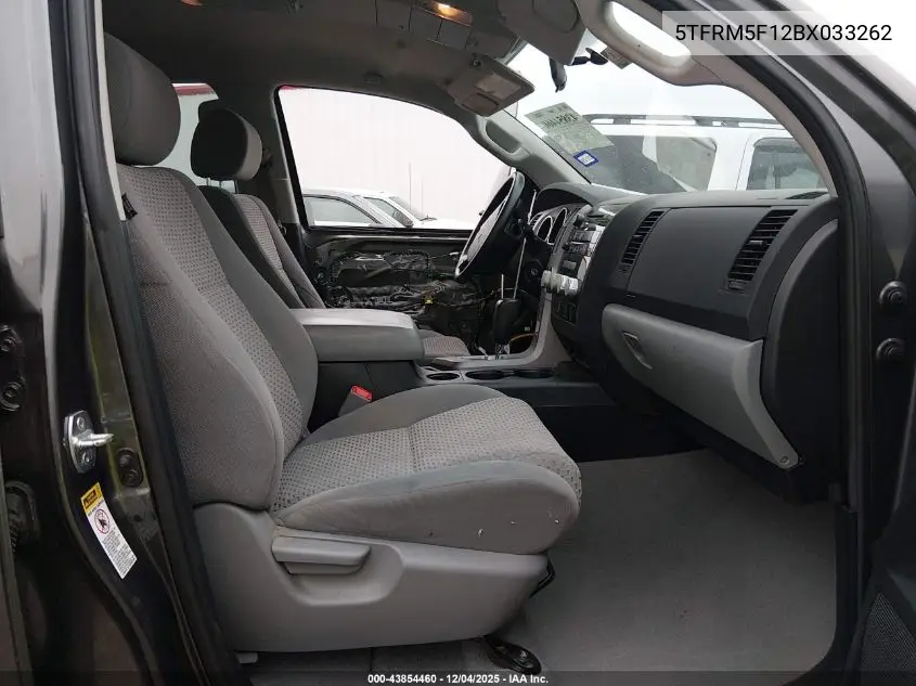5TFRM5F12BX033262 2011 Toyota Tundra Grade 4.6L V8