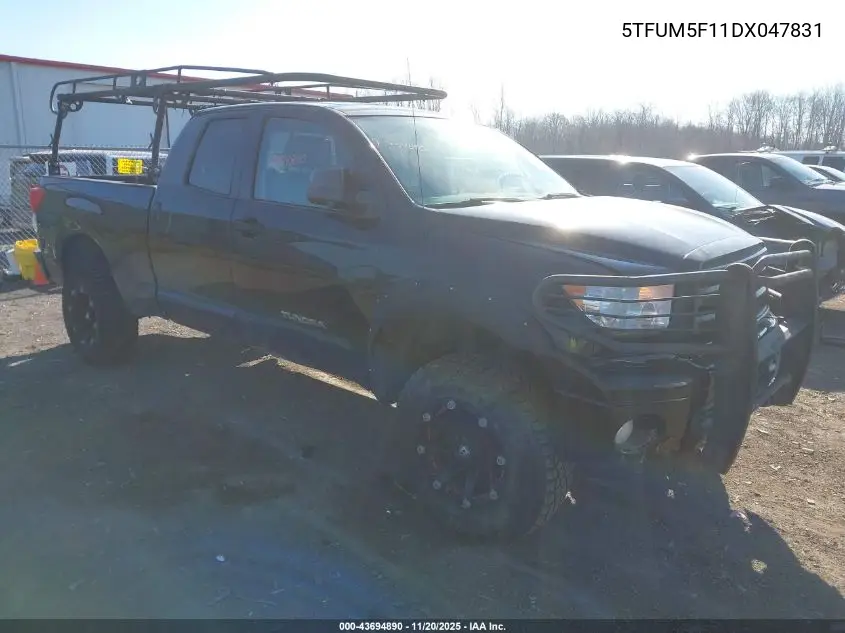 5TFUM5F11DX047831 2013 Toyota Tundra Grade 4.6L V8