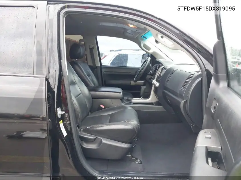 5TFDW5F15DX319095 2013 Toyota Tundra Grade 5.7L V8
