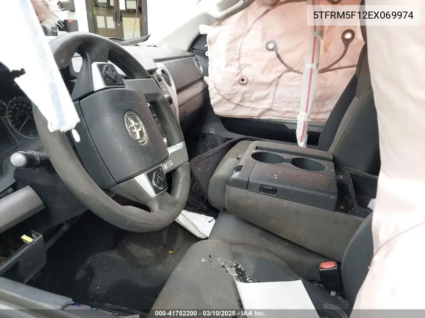 5TFRM5F12EX069974 2014 Toyota Tundra Sr5 4.6L V8
