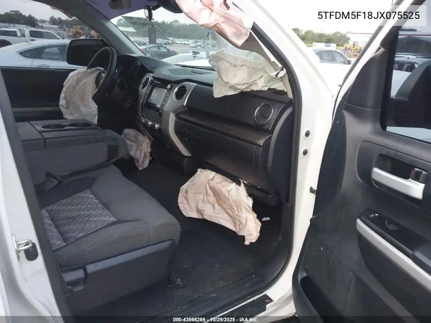 5TFDM5F18JX075525 2018 Toyota Tundra Sr5 4.6L V8
