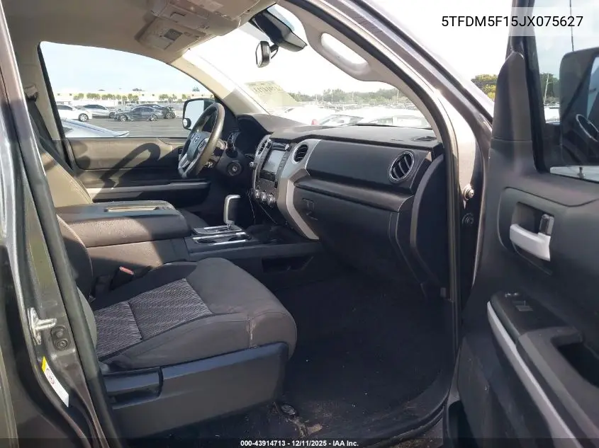 5TFDM5F15JX075627 2018 Toyota Tundra Sr5 4.6L V8