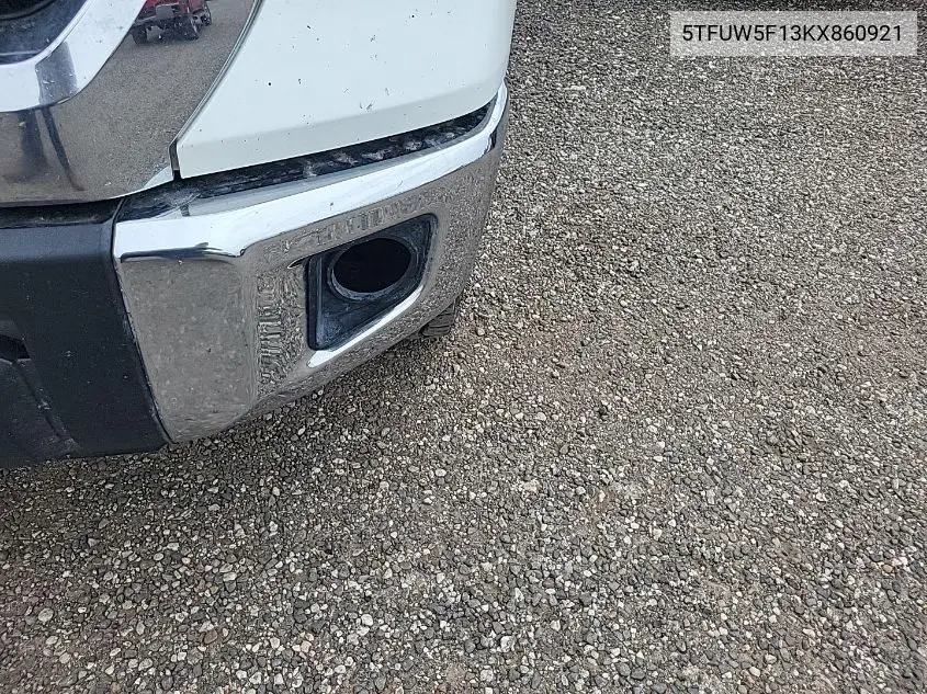5TFUW5F13KX860921 2019 Toyota Tundra Sr5 5.7L V8