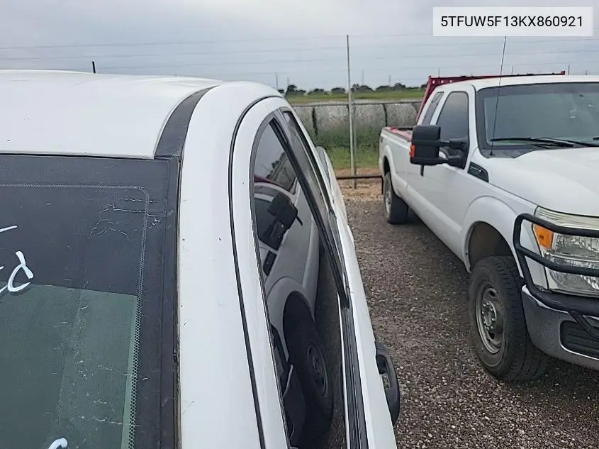 5TFUW5F13KX860921 2019 Toyota Tundra Sr5 5.7L V8