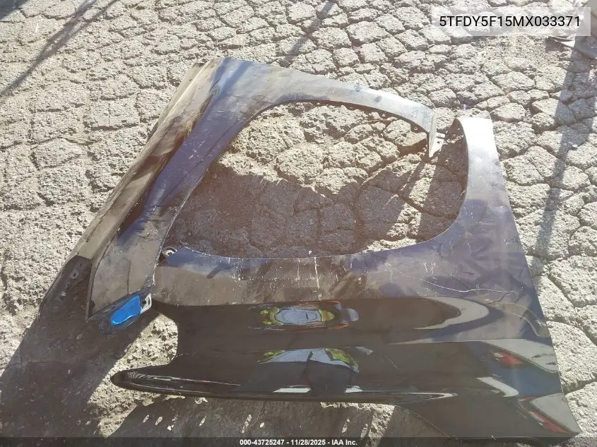 5TFDY5F15MX033371 2021 Toyota Tundra Sr5
