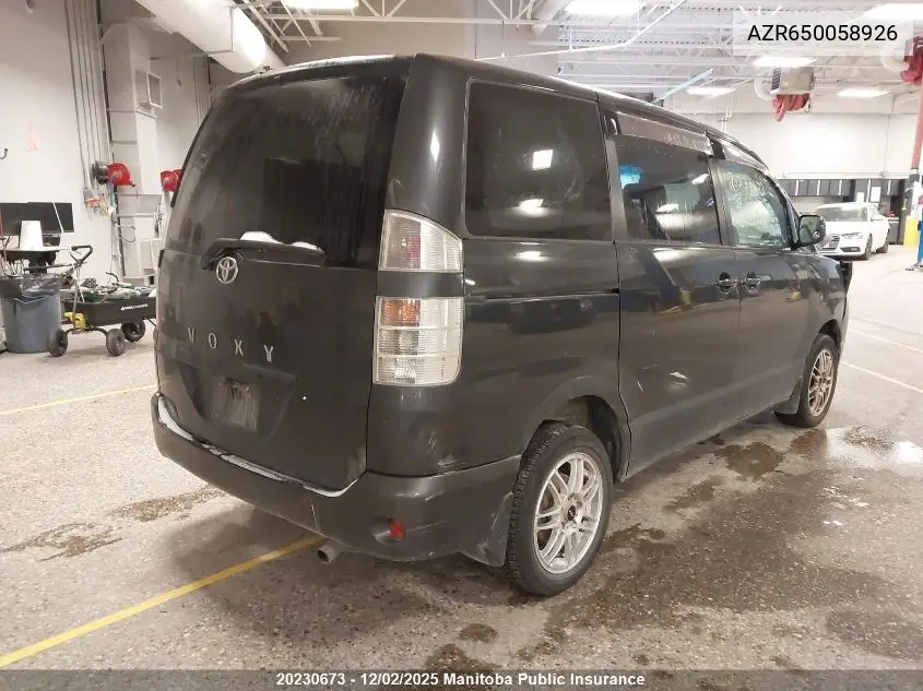 AZR650058926 2003 Toyota Voxy