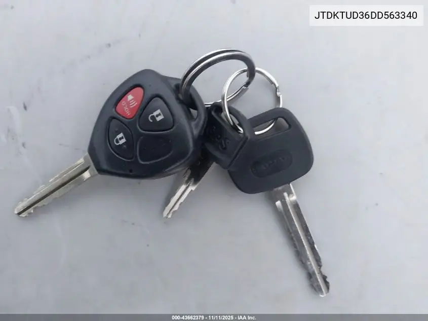 JTDKTUD36DD563340 2013 Toyota Yaris Se