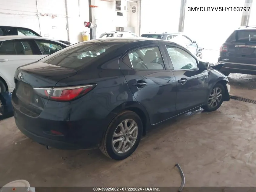 3MYDLBYV5HY163797 2017 Toyota Yaris Ia