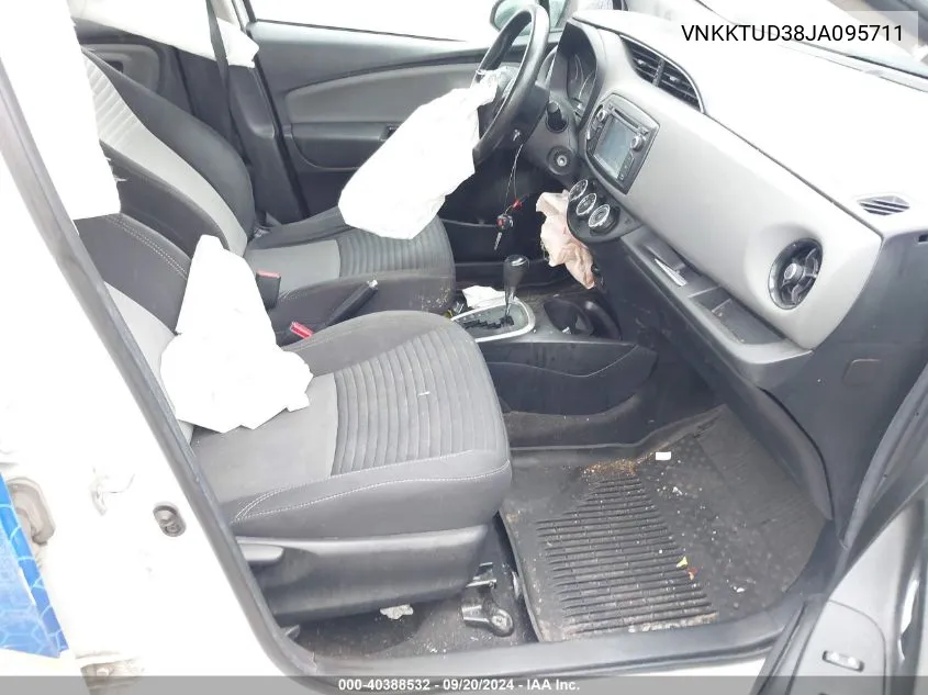 VNKKTUD38JA095711 2018 Toyota Yaris Le