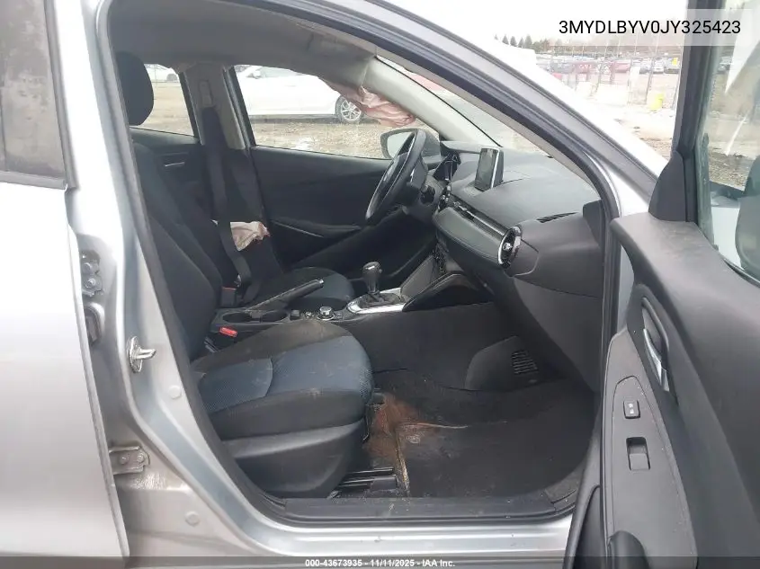 3MYDLBYV0JY325423 2018 Toyota Yaris Ia