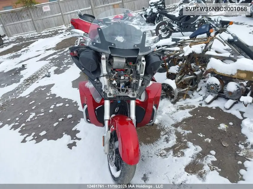 5VPTW36N9C3001068 2012 Victory Motorcycles Cross Country Tour