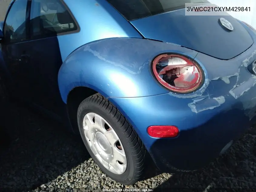 3VWCC21CXYM429841 2000 Volkswagen New Beetle Gls