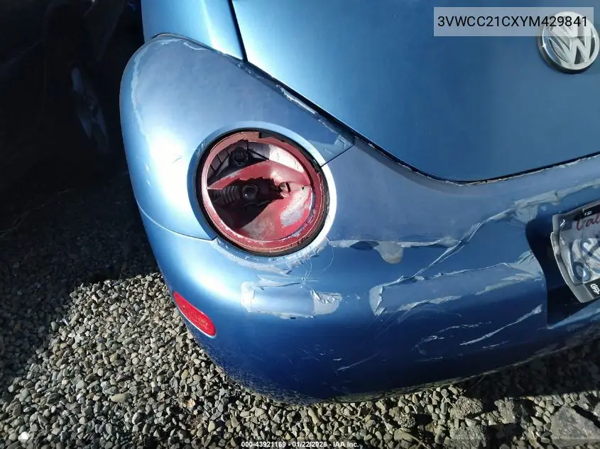 3VWCC21CXYM429841 2000 Volkswagen New Beetle Gls