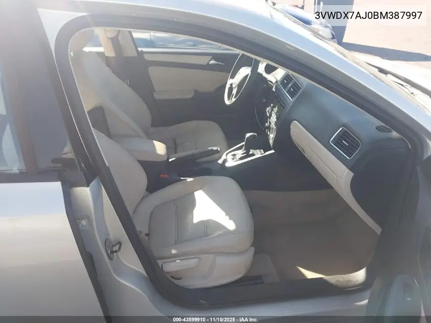 3VWDX7AJ0BM387997 2011 Volkswagen Jetta 2.5L Se