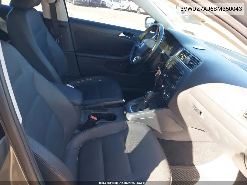 3VWDZ7AJ6BM350043 2011 Volkswagen Jetta 2.5L Se