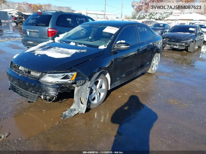 3VW3L7AJ5BM087623 2011 Volkswagen Jetta 2.0L Tdi